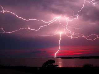 Lightning-at-dusk.jpg