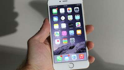 Iphone-6-plus-front-hand.jpg