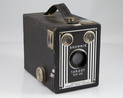 Kodak Brownie (1).jpg