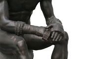 1200px-Boxer of quirinal hands.jpg