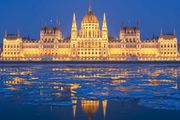 Будівля угорського парламенту1.jpg