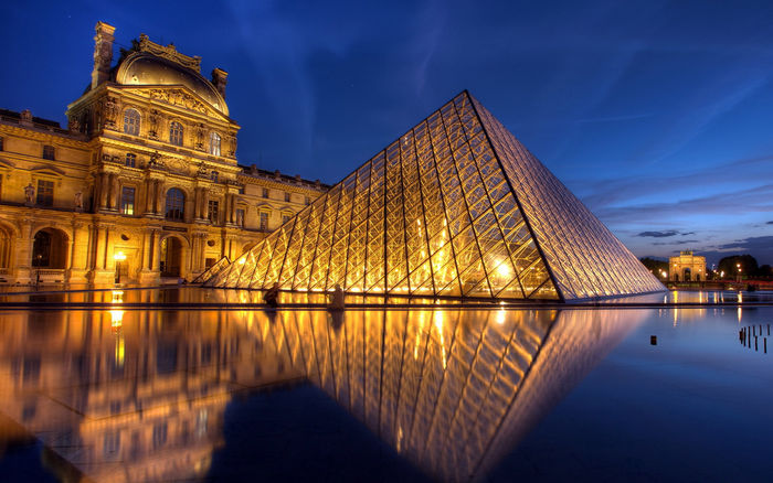 Louvre-Museum-Paris.jpg