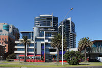 800px-HM@S Apartment in No.1 Beach Street Port Melbourne.jpg