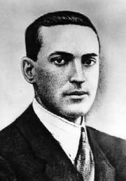 220px-Lev Vygotsky 1896-1934.jpg