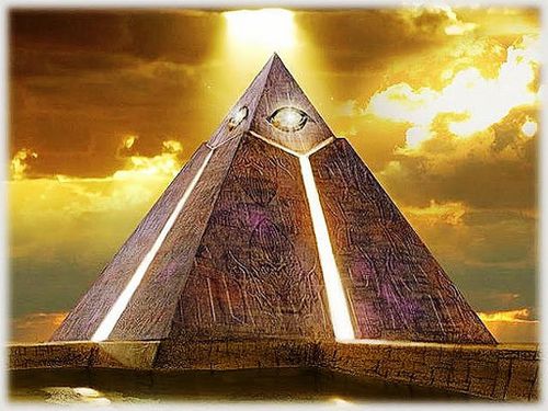 Piramida.jpg